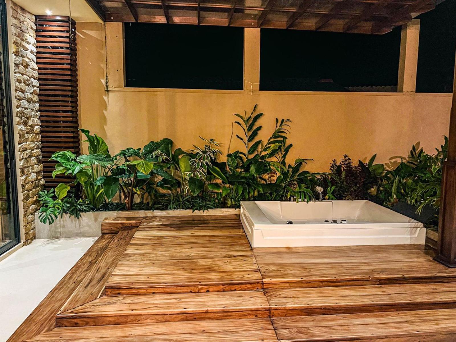 The Neylipz - Fully Air Conditioned 3 Bedroom Apartment Weligama Exterior photo