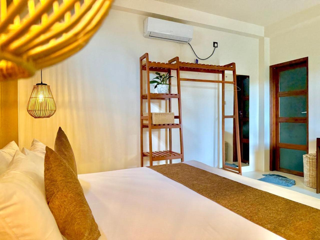 The Neylipz - Fully Air Conditioned 3 Bedroom Apartment Weligama Exterior photo